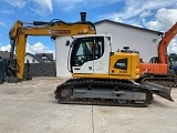 LIEBHERR R 920 Compact Crawler Excavator