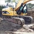 CATERPILLAR 323 Crawler Excavator