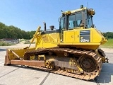 KOMATSU D65PXi-18 bulldozer