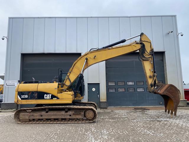 CATERPILLAR 323D L crawler excavator