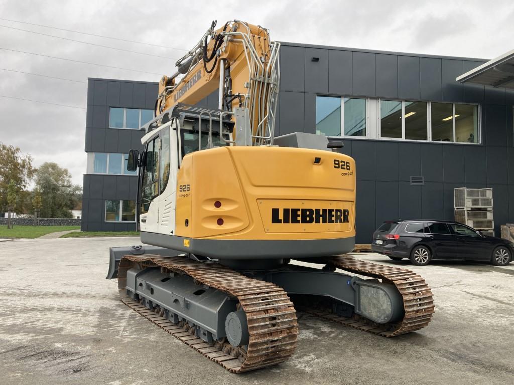 LIEBHERR R 926 crawler excavator