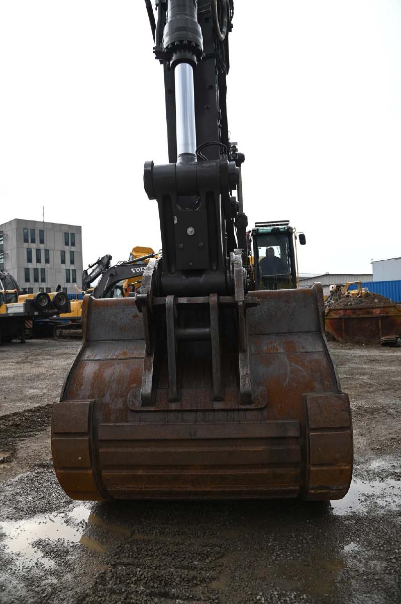 VOLVO EC700CL crawler excavator