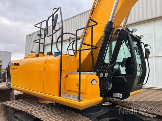 JCB JS210LC crawler excavator