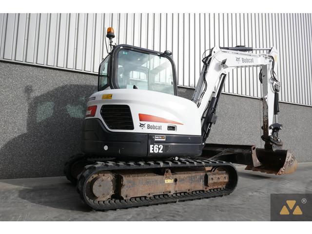 BOBCAT E62 crawler excavator