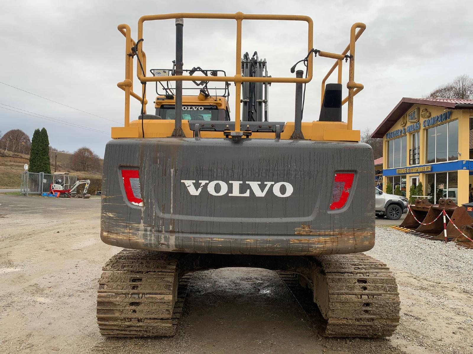 VOLVO EC160DL crawler excavator