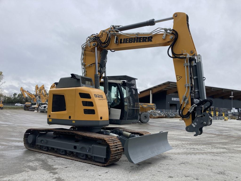 LIEBHERR R 926 crawler excavator