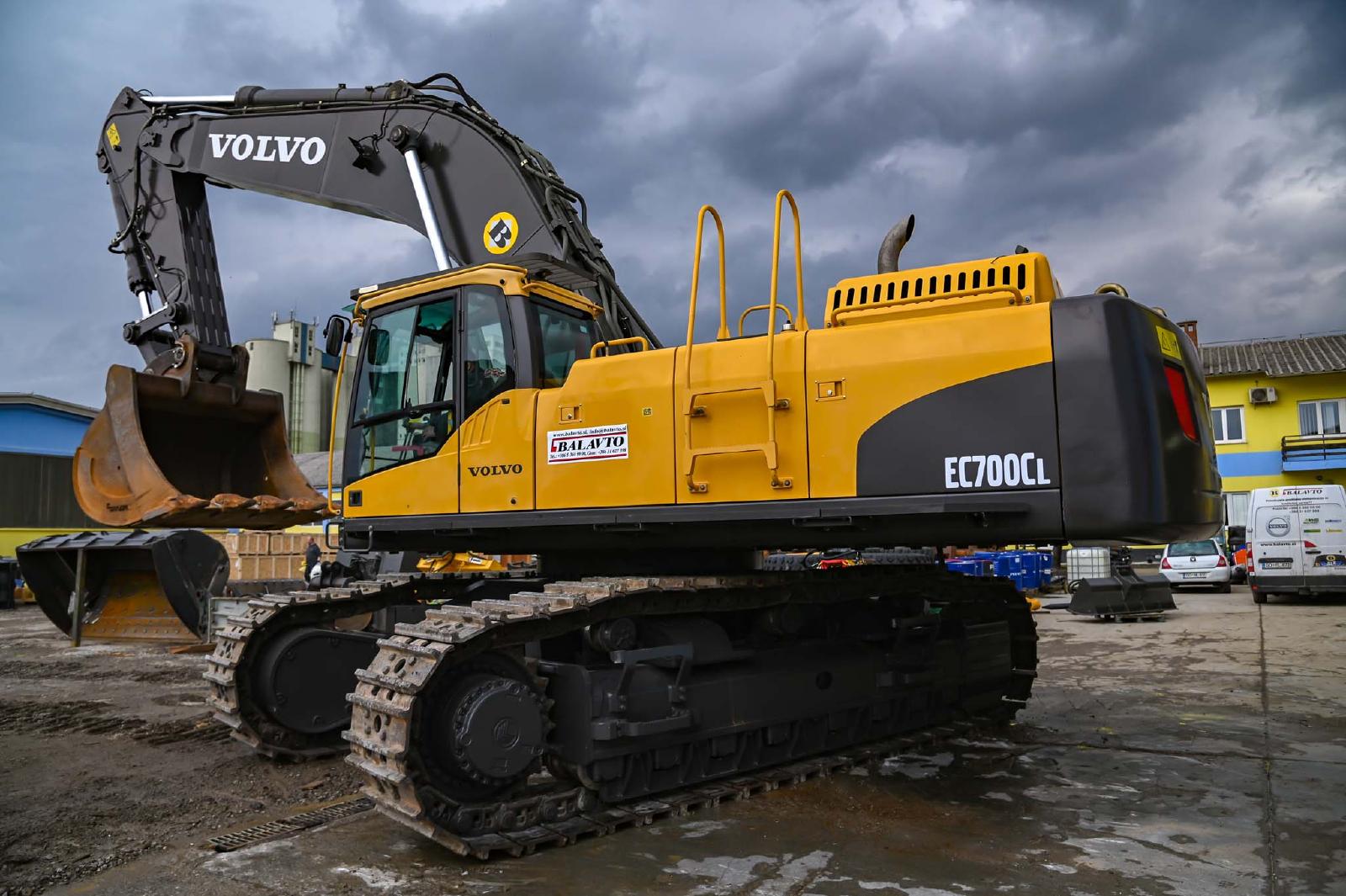 VOLVO EC700CL crawler excavator