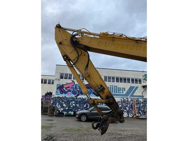 KOMATSU PC490LC-10 crawler excavator