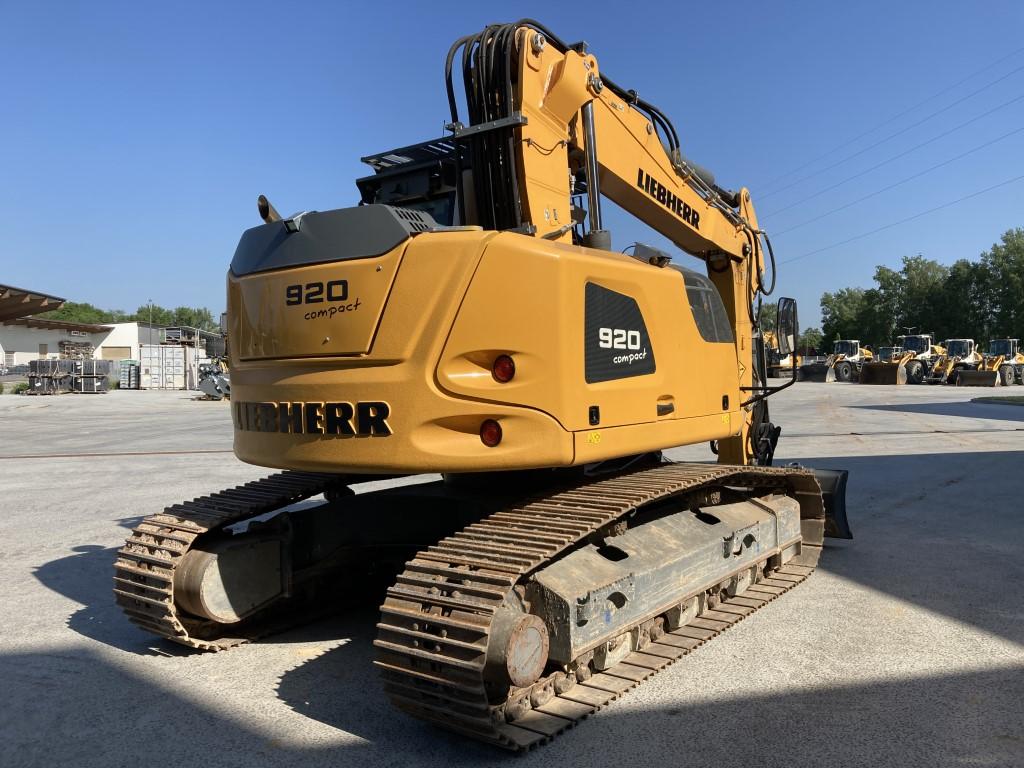 LIEBHERR R 920 Compact crawler excavator