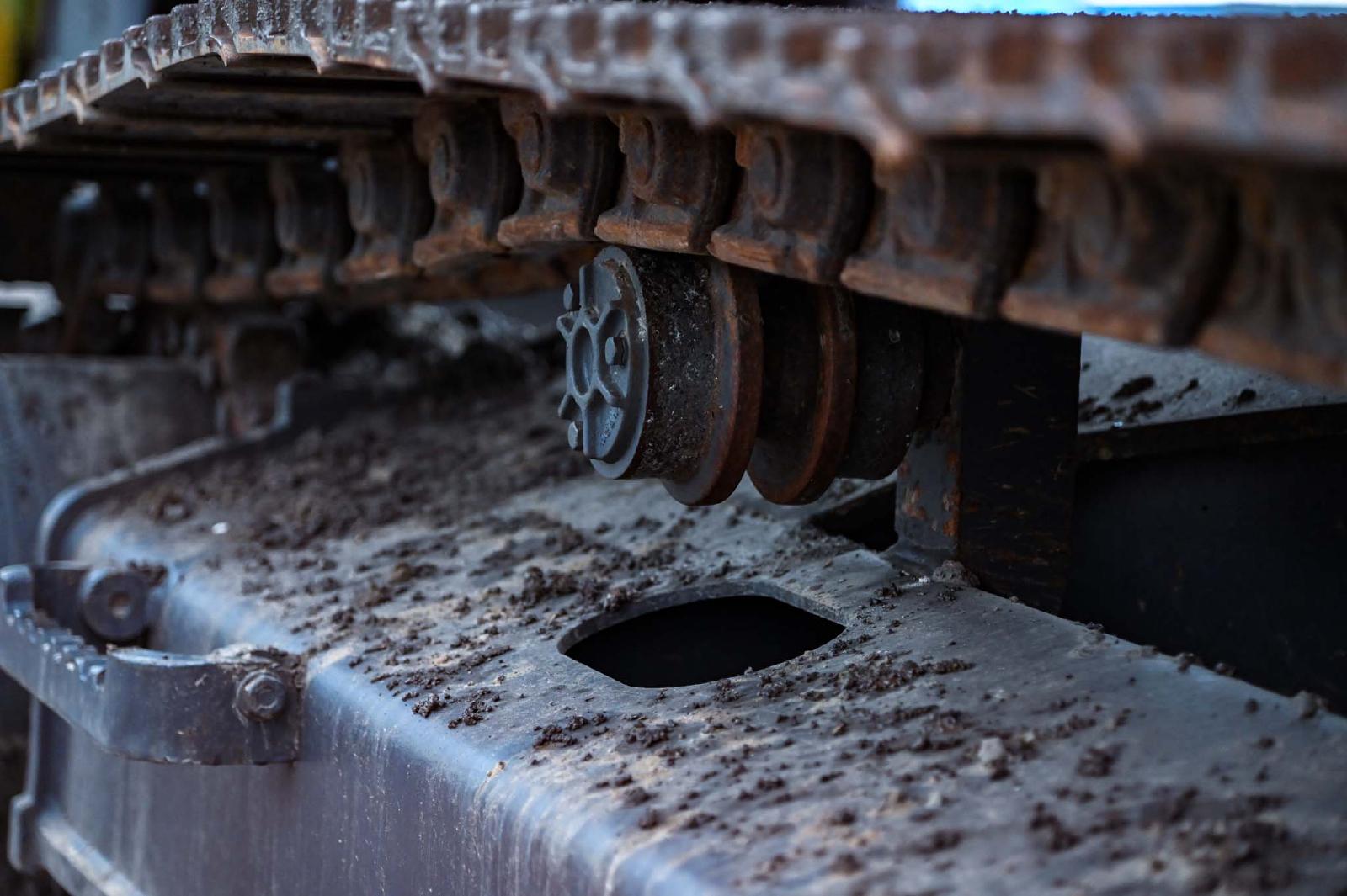 VOLVO EC250ENL crawler excavator