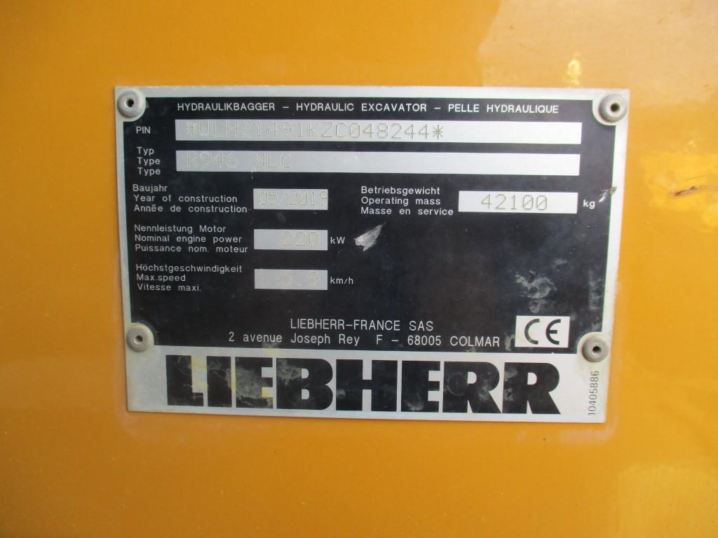 LIEBHERR R 946 crawler excavator