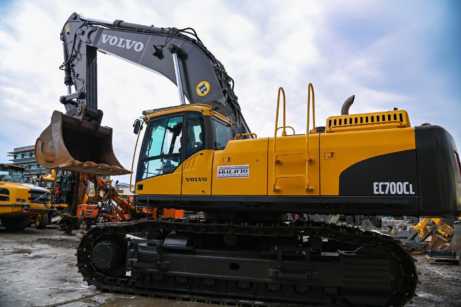 VOLVO EC700CL crawler excavator