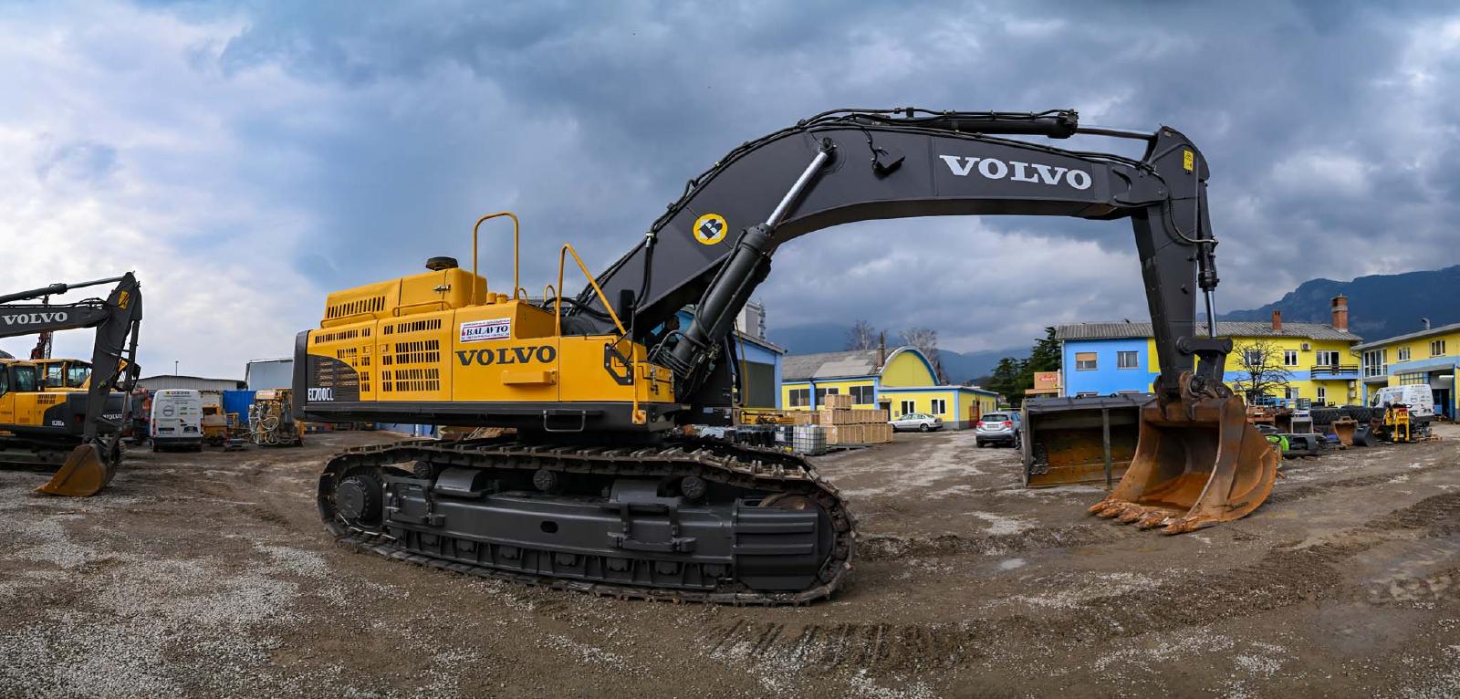 VOLVO EC700CL crawler excavator