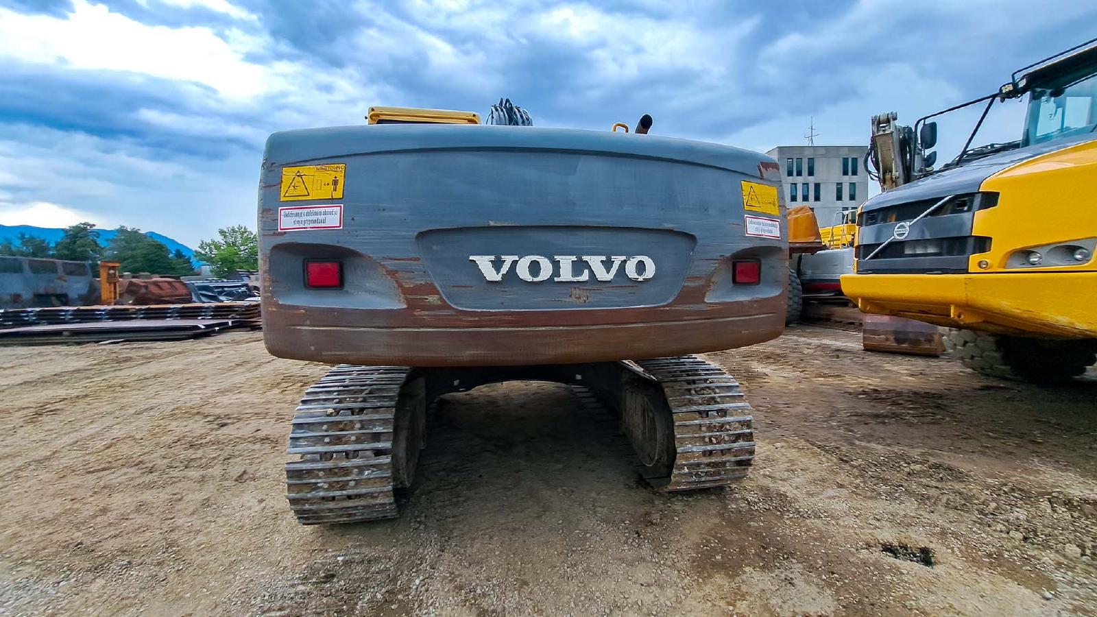 VOLVO EC210CNL crawler excavator