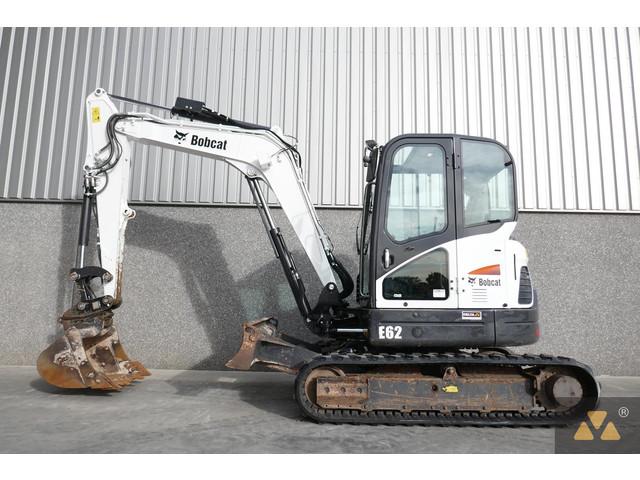 BOBCAT E62 crawler excavator