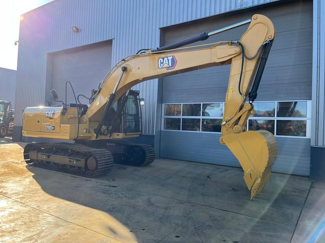 CATERPILLAR 320D3 crawler excavator