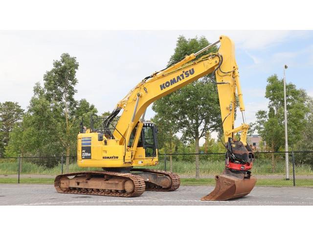 KOMATSU PC228ULC-10 crawler excavator