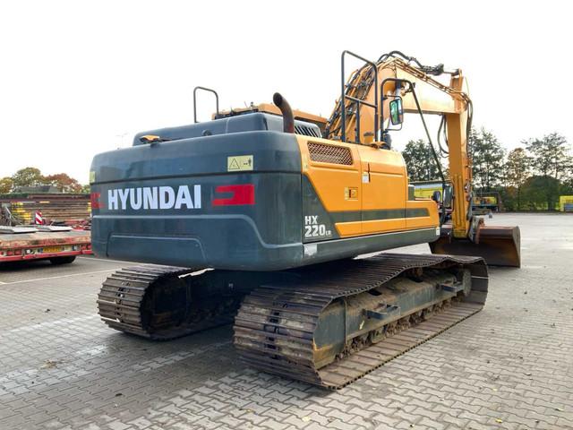 HYUNDAI HX220LR crawler excavator