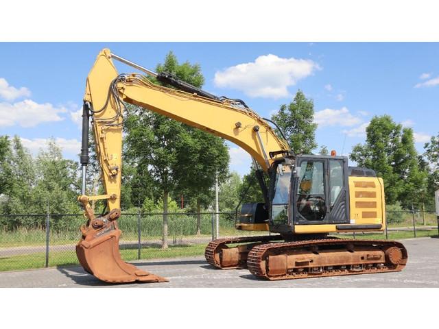 CATERPILLAR 320E LRR crawler excavator