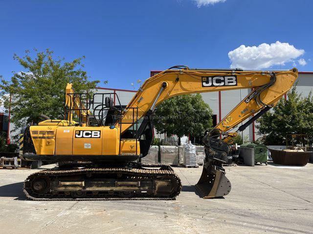 JCB JS210LC crawler excavator