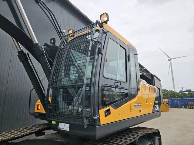 HYUNDAI R 210 LC 9 crawler excavator