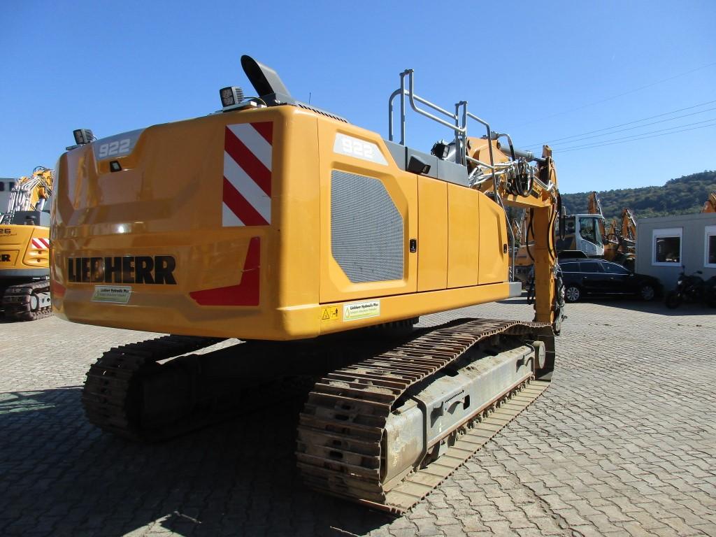 LIEBHERR R 922 crawler excavator