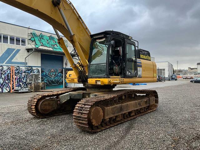 KOMATSU PC490LC-10 crawler excavator