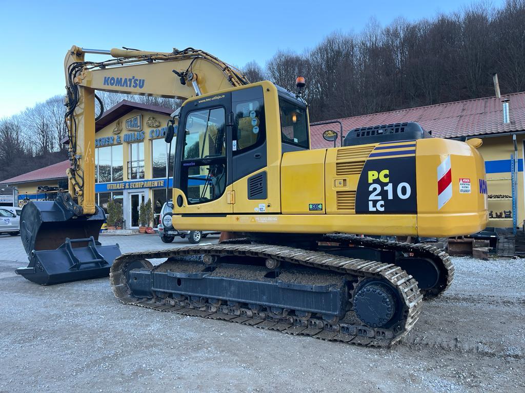 KOMATSU PC210LC-8 crawler excavator