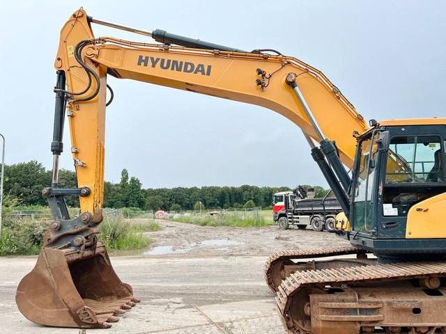 HYUNDAI HX330L crawler excavator