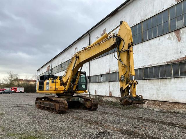 KOMATSU PC490LC-10 crawler excavator