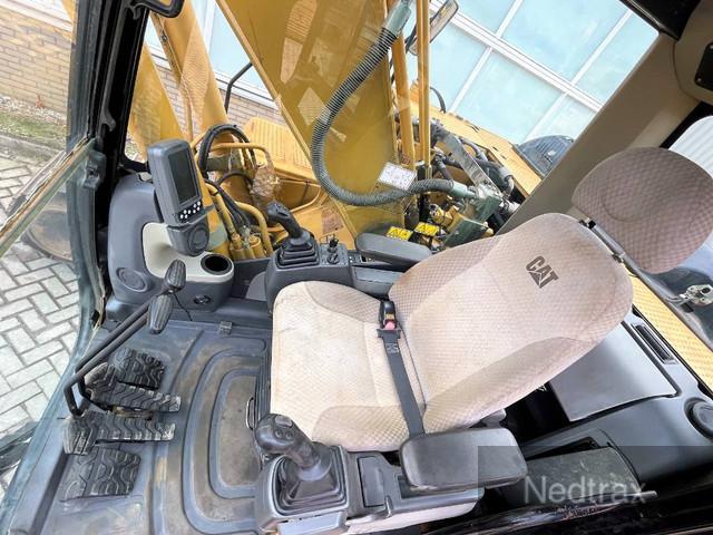 CATERPILLAR 323D L crawler excavator