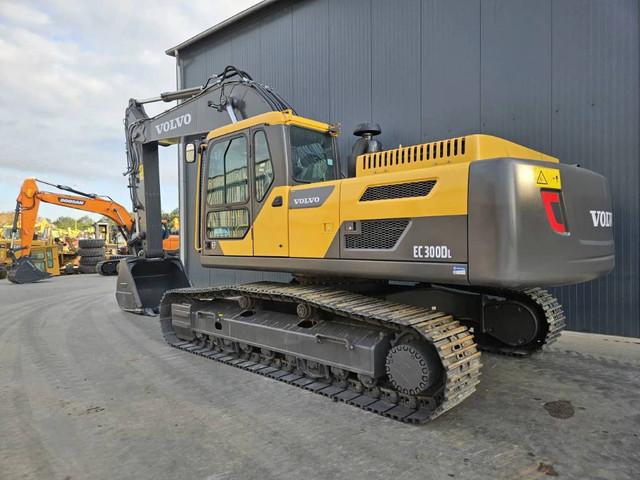 VOLVO EC300D crawler excavator