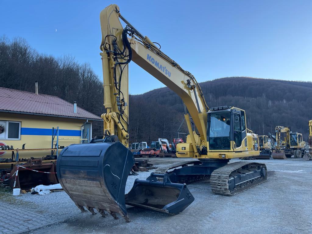 KOMATSU PC210LC-8 crawler excavator