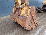 CATERPILLAR 330D crawler excavator