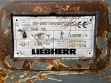 LIEBHERR R 920 crawler excavator