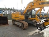 LIEBHERR R 936 crawler excavator