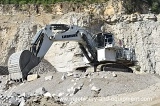 LIEBHERR R 9150 Crawler Excavator