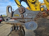 KOMATSU PC210-11E0 crawler excavator