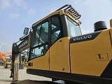 CATERPILLAR 323D3 crawler excavator