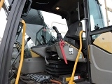 VOLVO EC220EL crawler excavator