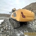 LIEBHERR R 946 crawler excavator