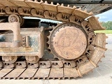 HYUNDAI HX520L crawler excavator