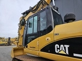 CATERPILLAR 323 crawler excavator