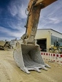 LIEBHERR R 980 SME crawler excavator