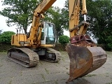 LIEBHERR R 900 B crawler excavator