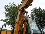 LIEBHERR R 900 B crawler excavator