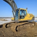 VOLVO EC240BLC crawler excavator