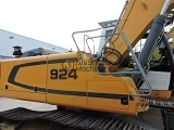 LIEBHERR R 924 crawler excavator