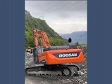 DOOSAN DX 340 LC crawler excavator