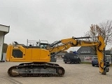 LIEBHERR R 922 crawler excavator